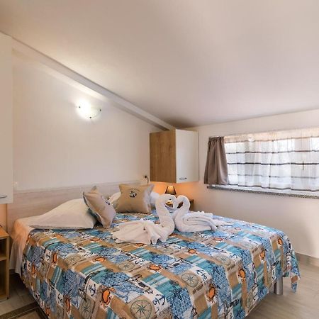 Apartments Korina Kanfanar Ngoại thất bức ảnh