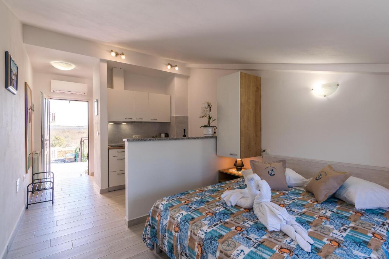 Apartments Korina Kanfanar Ngoại thất bức ảnh
